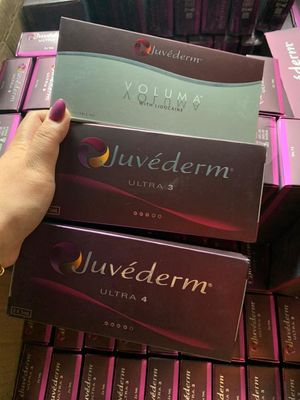 La grinza cutanea della fronte del riempitore di Juvederm Ultra3 Ultra4 Voluma rimuove il contorno delle labbra