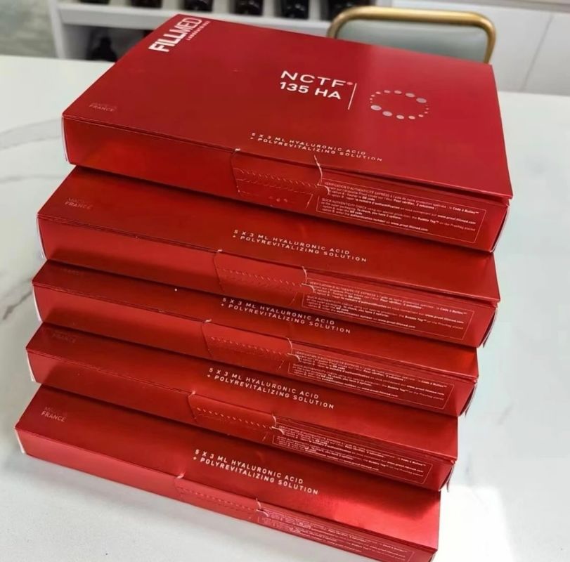 Siero per mesoterapia Filorga NCTF 135HA con kit per 5 trattamenti per una migliore idratazione e rassodamento della pelle